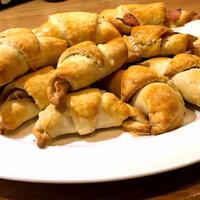 Thumbnail image for the Crescent Rolls with Ham and Cheese recipe.